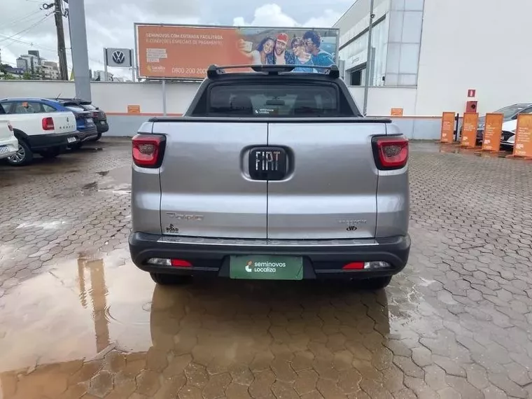 Fiat Toro Prata 11