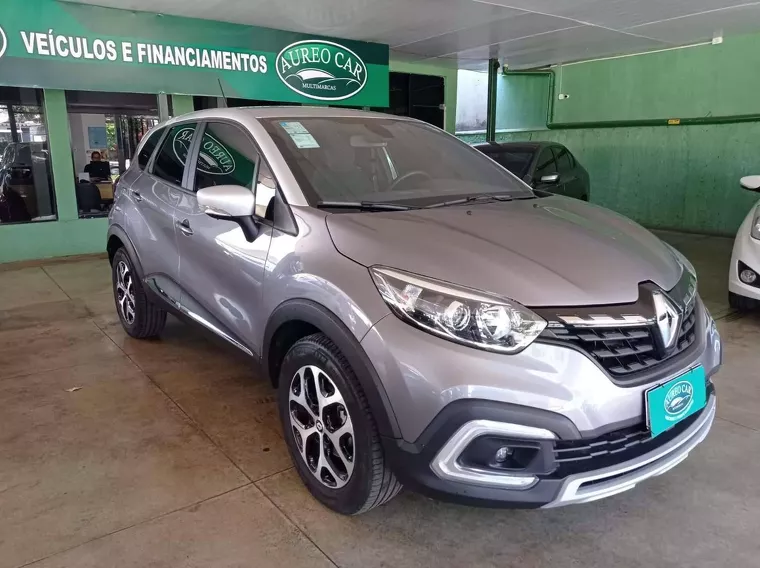 Renault Captur Cinza 8