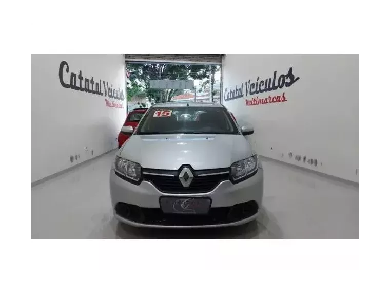 Renault Sandero Prata 8