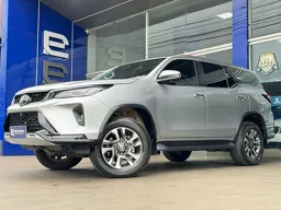 Toyota Hilux SW4