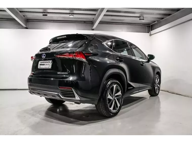 Lexus NX 300H Preto 14