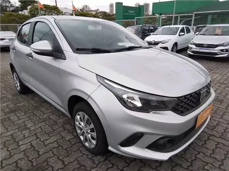 Fiat Argo Prata 10