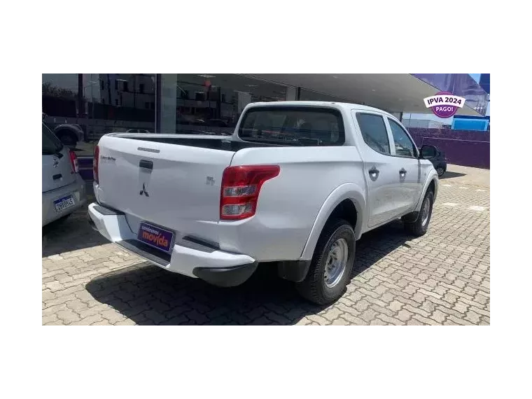 Mitsubishi L200 Branco 3