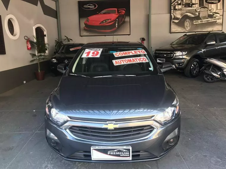 Chevrolet Onix Cinza 10