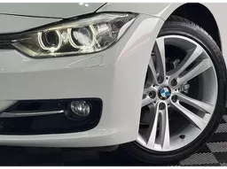 BMW 320i