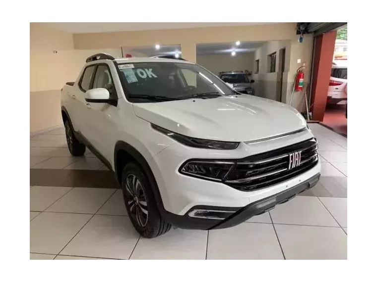 Fiat Toro Branco 4