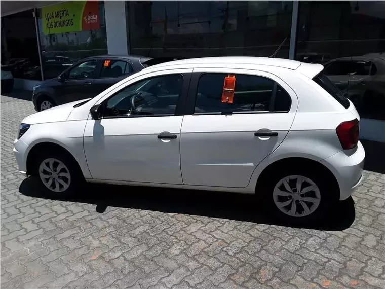 Volkswagen Gol Branco 10