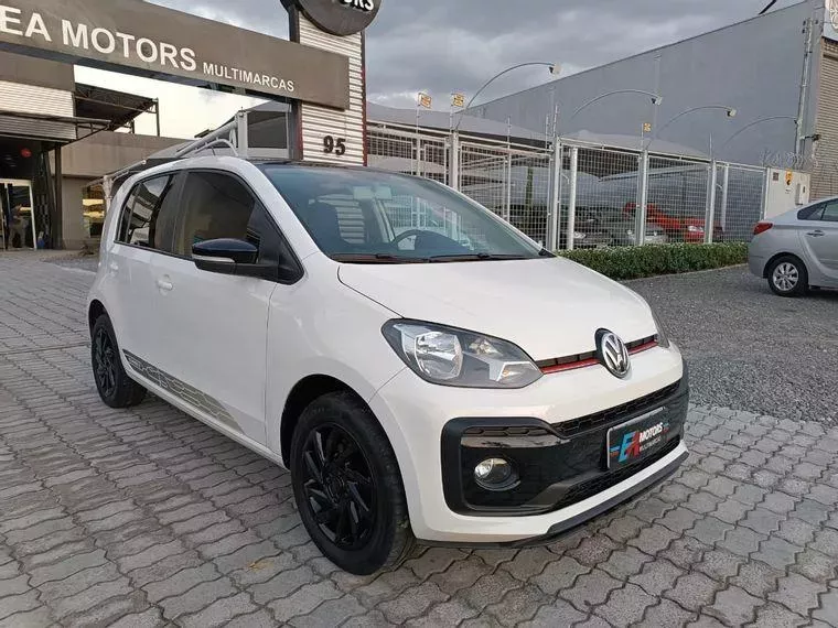 Volkswagen UP Branco 3