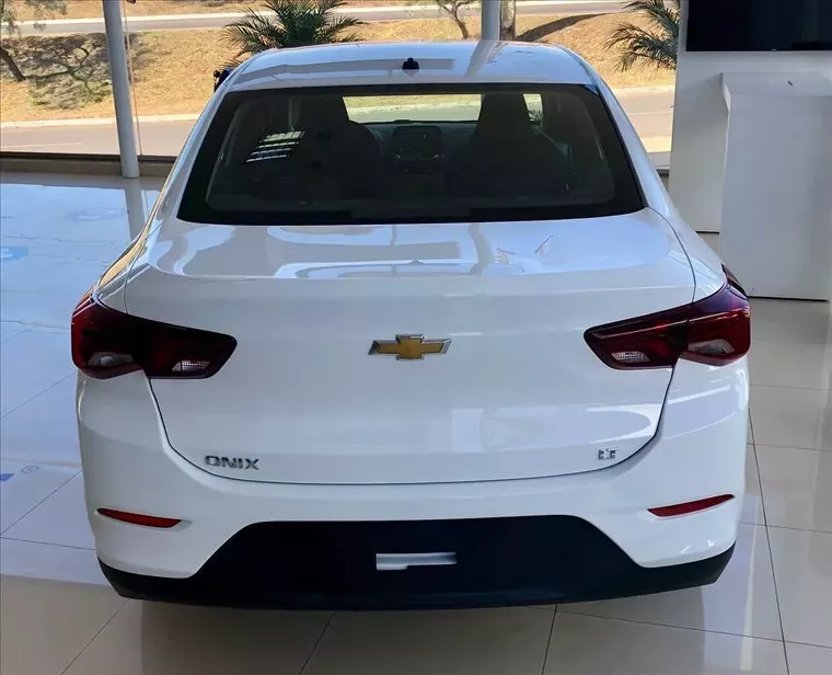 Chevrolet Tracker Prata 6