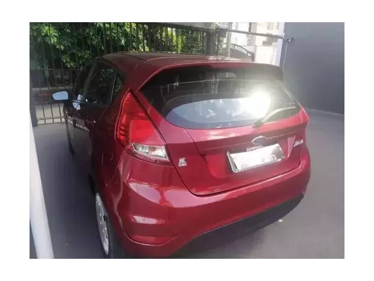 Ford Fiesta Vermelho 4