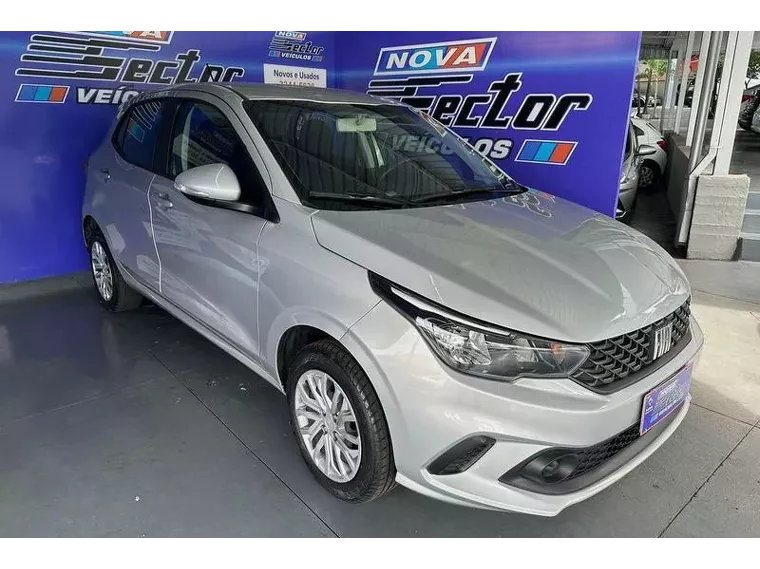 Fiat Argo Prata 1