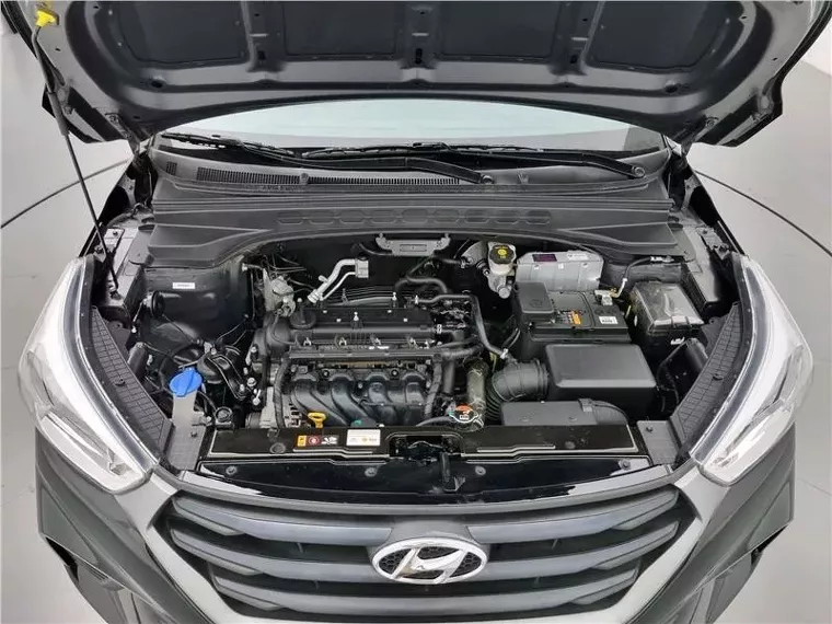 Hyundai Creta Preto 16