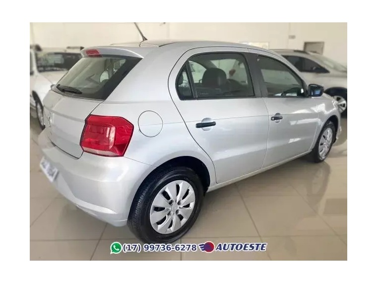 Volkswagen Gol Prata 3