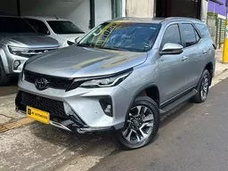 Toyota Hilux SW4