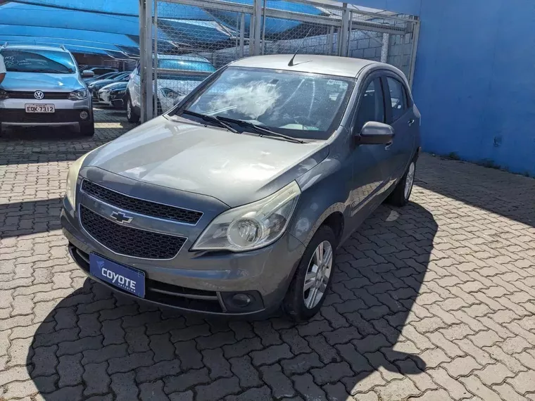 Chevrolet Agile Cinza 8