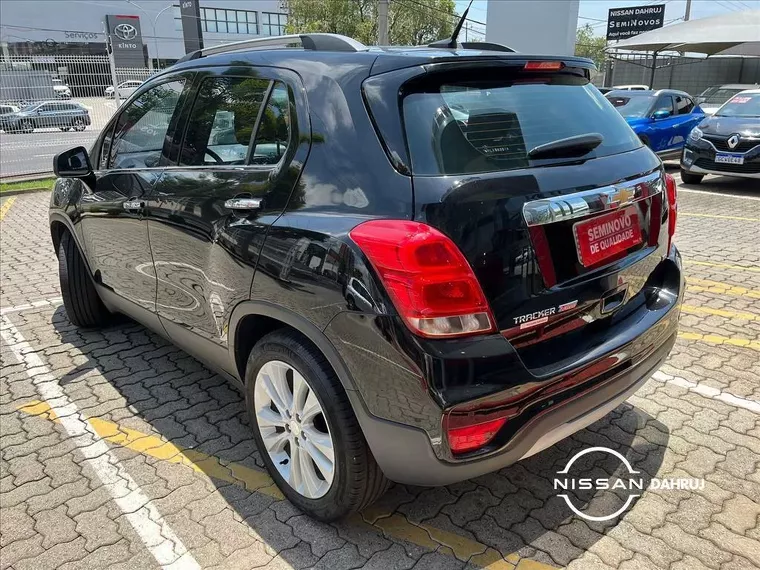 Chevrolet Tracker Preto 8