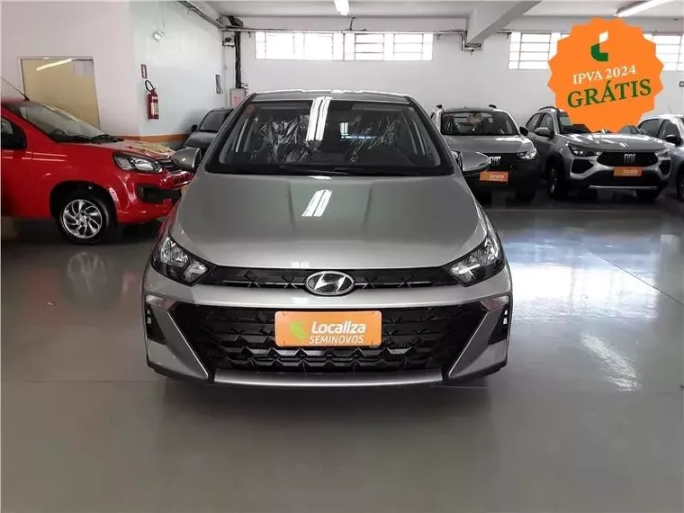 Hyundai HB20 Prata 4