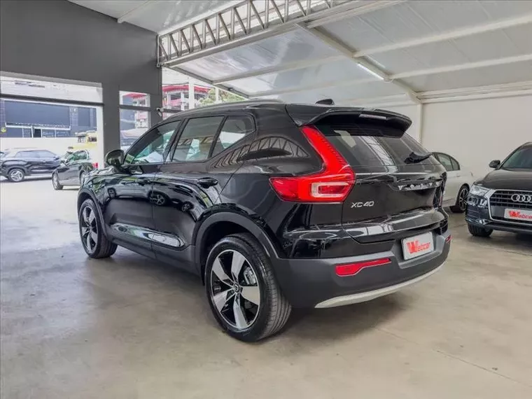 Volvo XC40 Preto 12