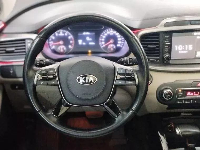 KIA Sorento Preto 11