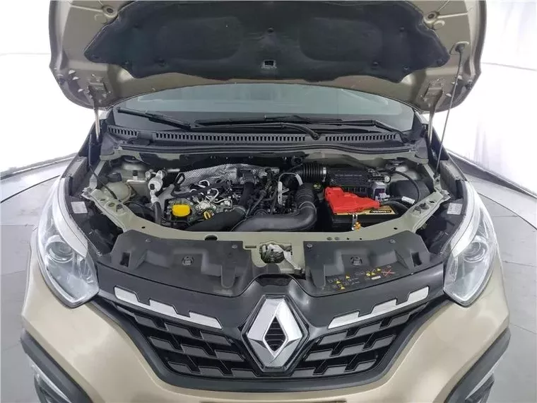 Renault Captur Bronze 16