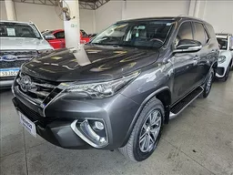 Toyota Hilux SW4