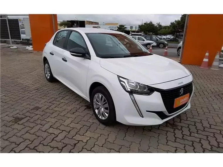 Peugeot 208 Branco 12