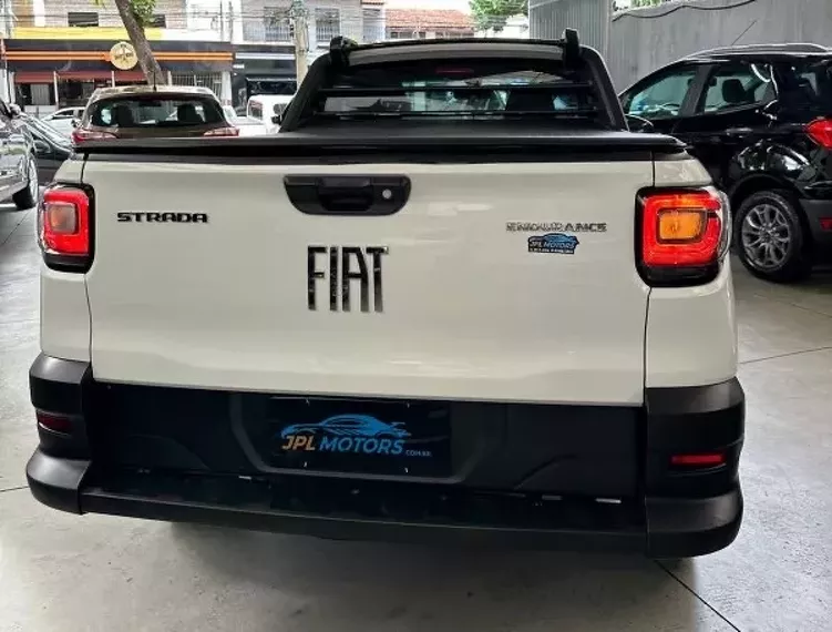Fiat Strada Branco 7
