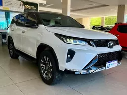 Toyota Hilux SW4