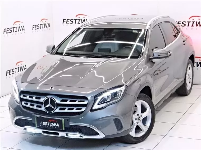 Mercedes-benz GLA 200 Cinza 1