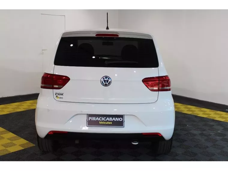 Volkswagen Fox Branco 16