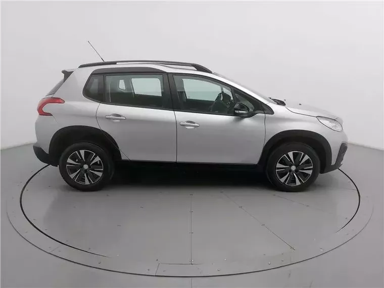 Peugeot 2008 Cinza 1