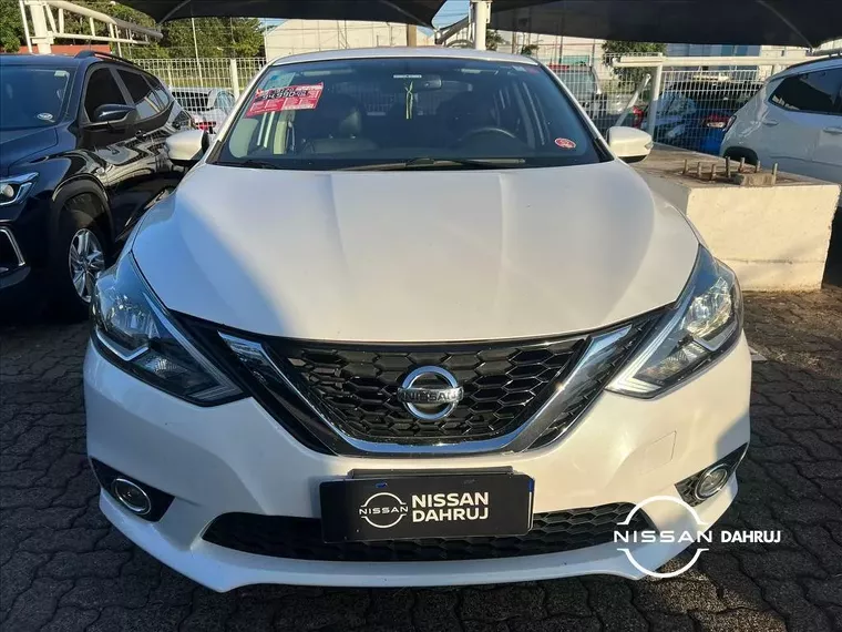 Nissan Sentra Branco 5