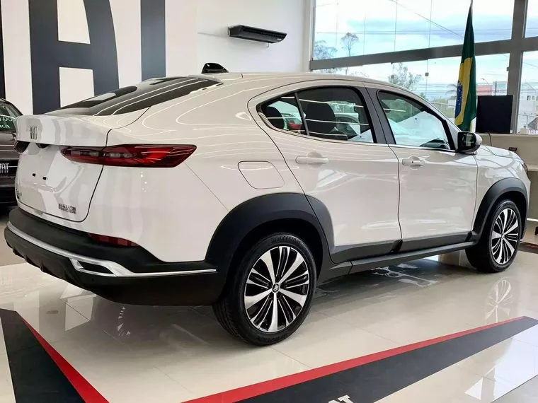 Fiat Fastback Branco 9