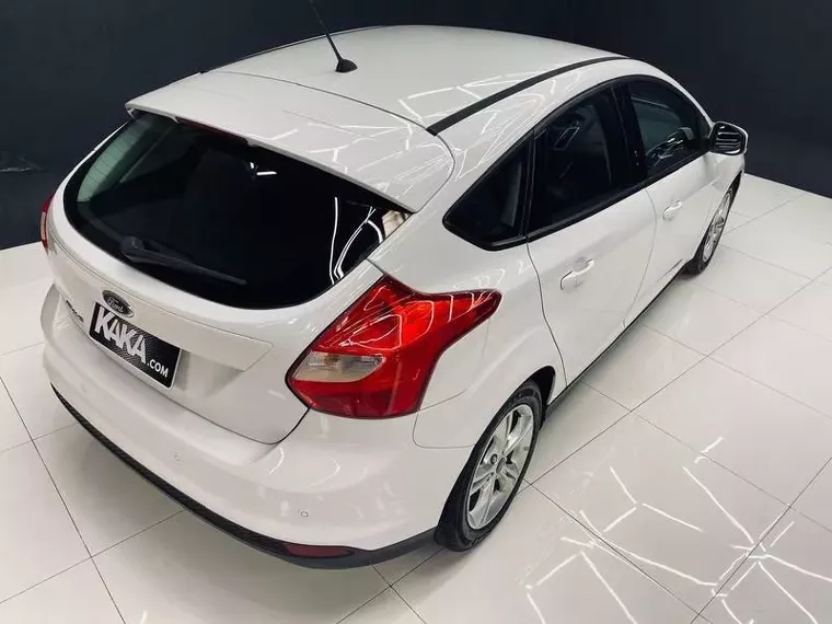 Ford Focus Branco 8