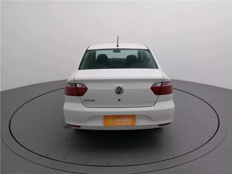 Volkswagen Voyage Branco 2