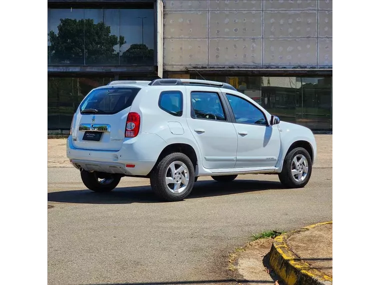 Renault Duster Branco 6