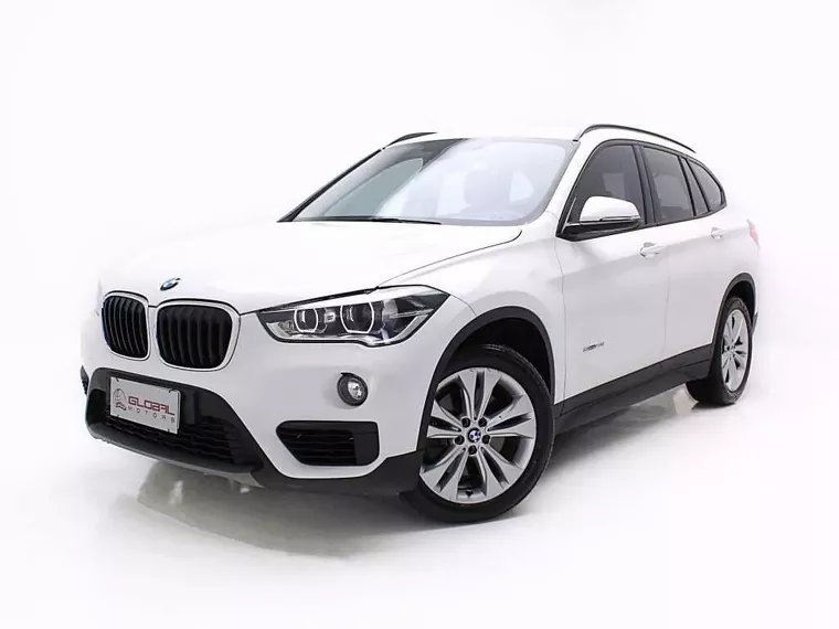 BMW X1 Branco 6