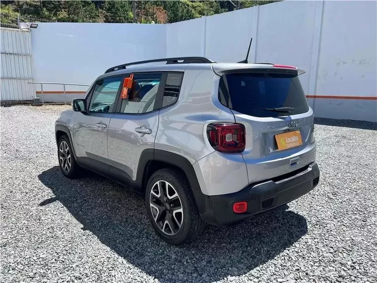 Jeep Renegade Prata 11