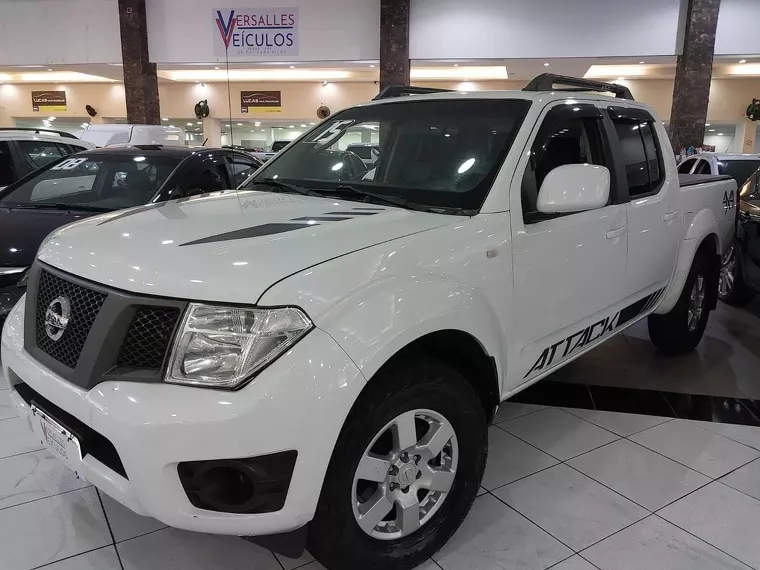 Nissan Frontier Branco 12