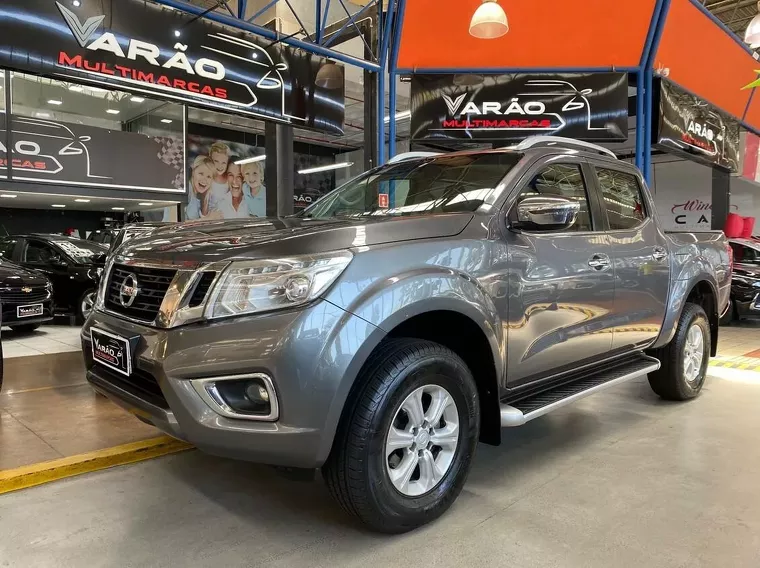 Nissan Frontier Cinza 9