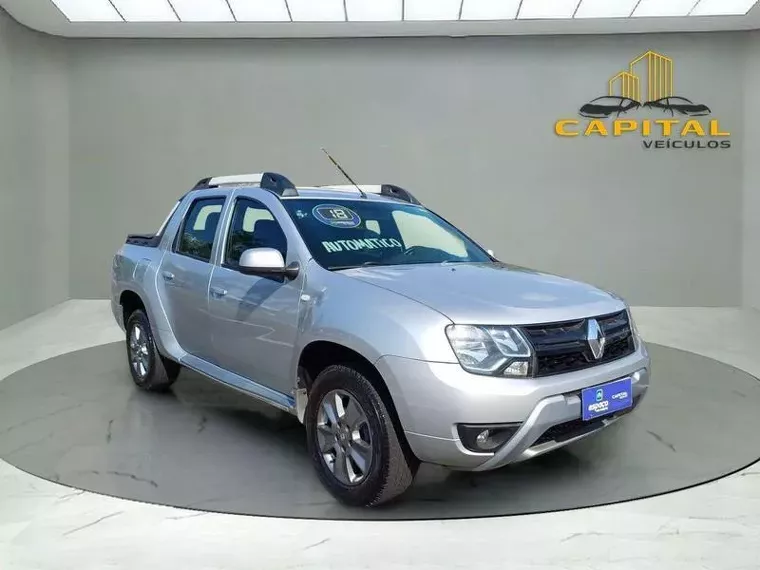 Renault Duster Oroch Prata 2