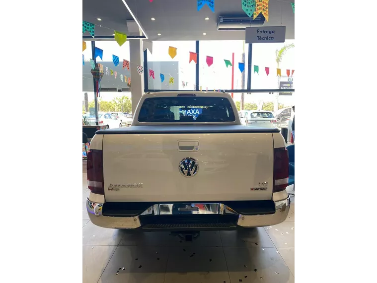 Volkswagen Amarok Branco 2