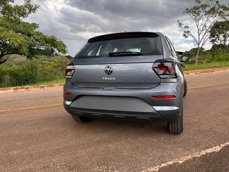 Volkswagen Polo Hatch Cinza 3