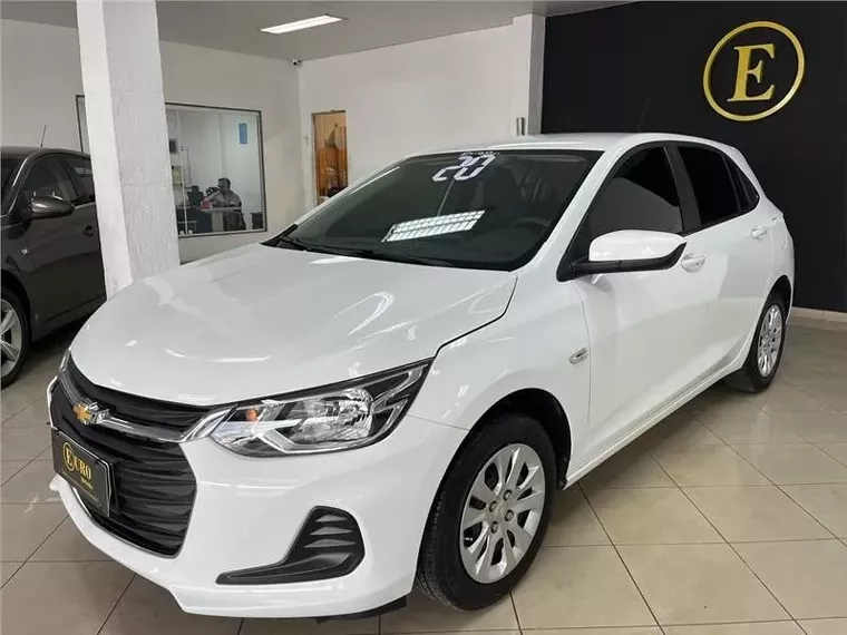 Chevrolet Onix Branco 7