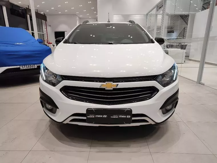 Chevrolet Onix Branco 11