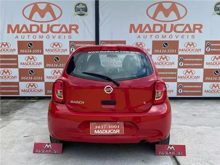 Nissan March Vermelho 9