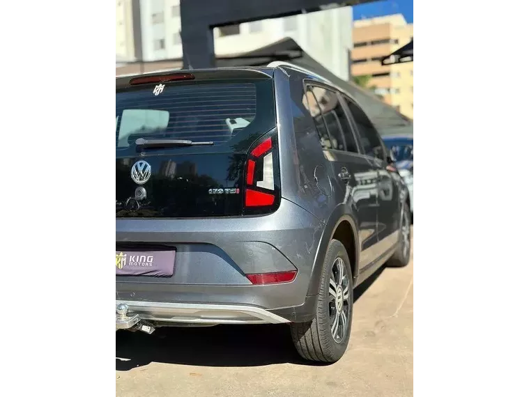 Volkswagen Cross UP Cinza 7