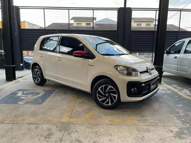 Volkswagen UP Branco 3