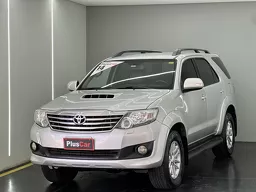 Toyota Hilux SW4