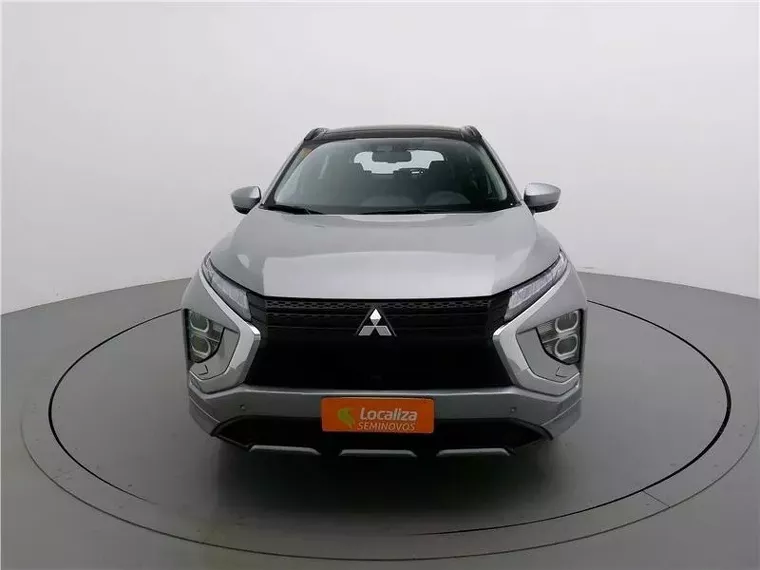 Mitsubishi Eclipse Cross Prata 13